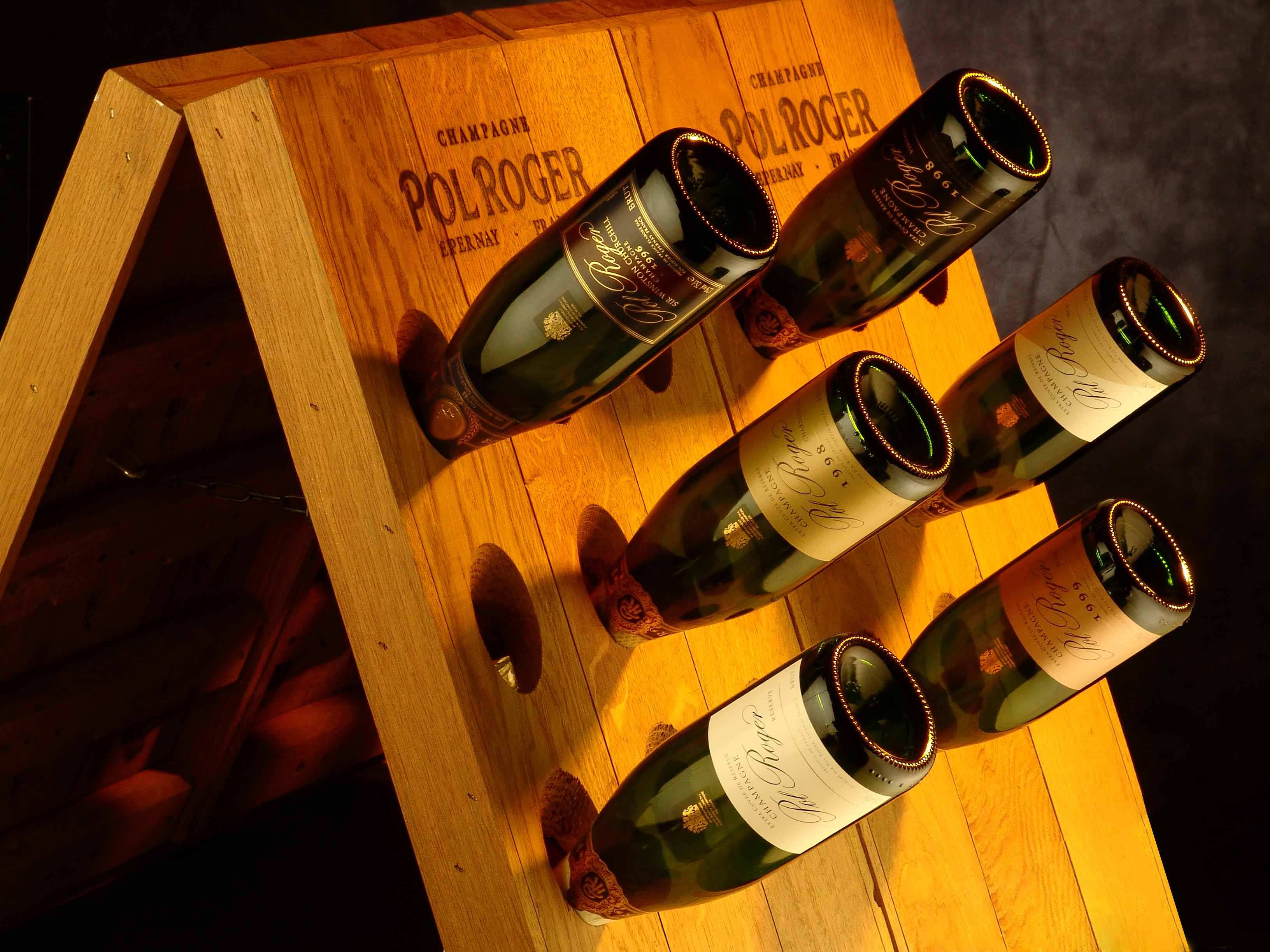 Can Champagne bottles fit in a wine cooler?