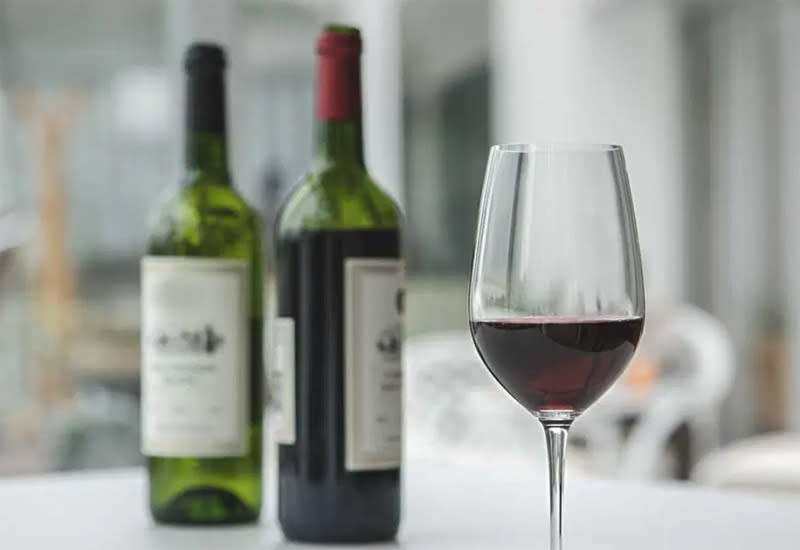How long can i keep wine in the fridge?