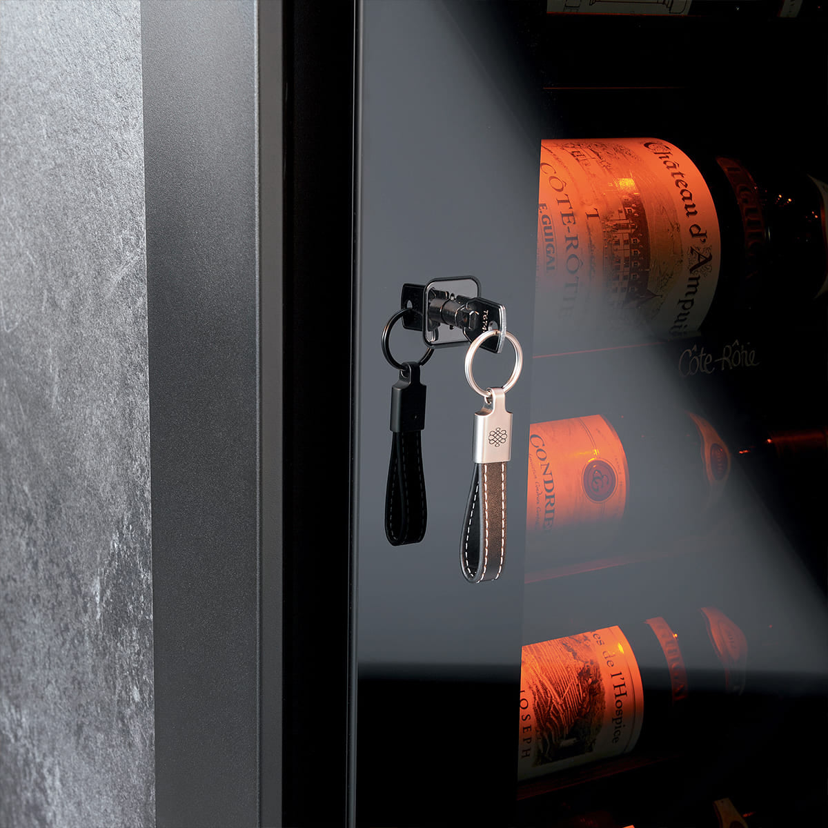 Eurocave - Royale Wine Cabinet - V-ROYALE-L - 124 Bottle
