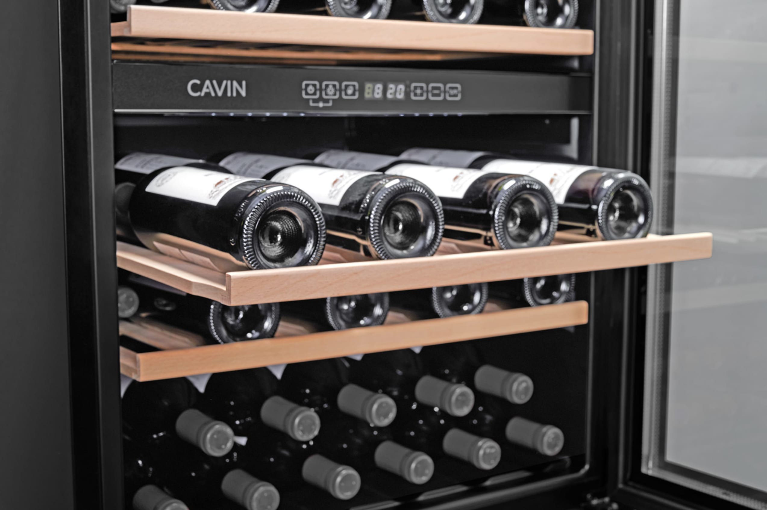 Cavin - Arctic Collection 60D Fullglass Black Wine Fridge