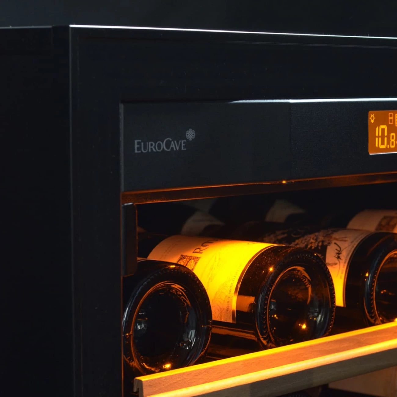 EuroCave - S-259V3 - 110 Bottle Multi-Zone Wine Cabinet