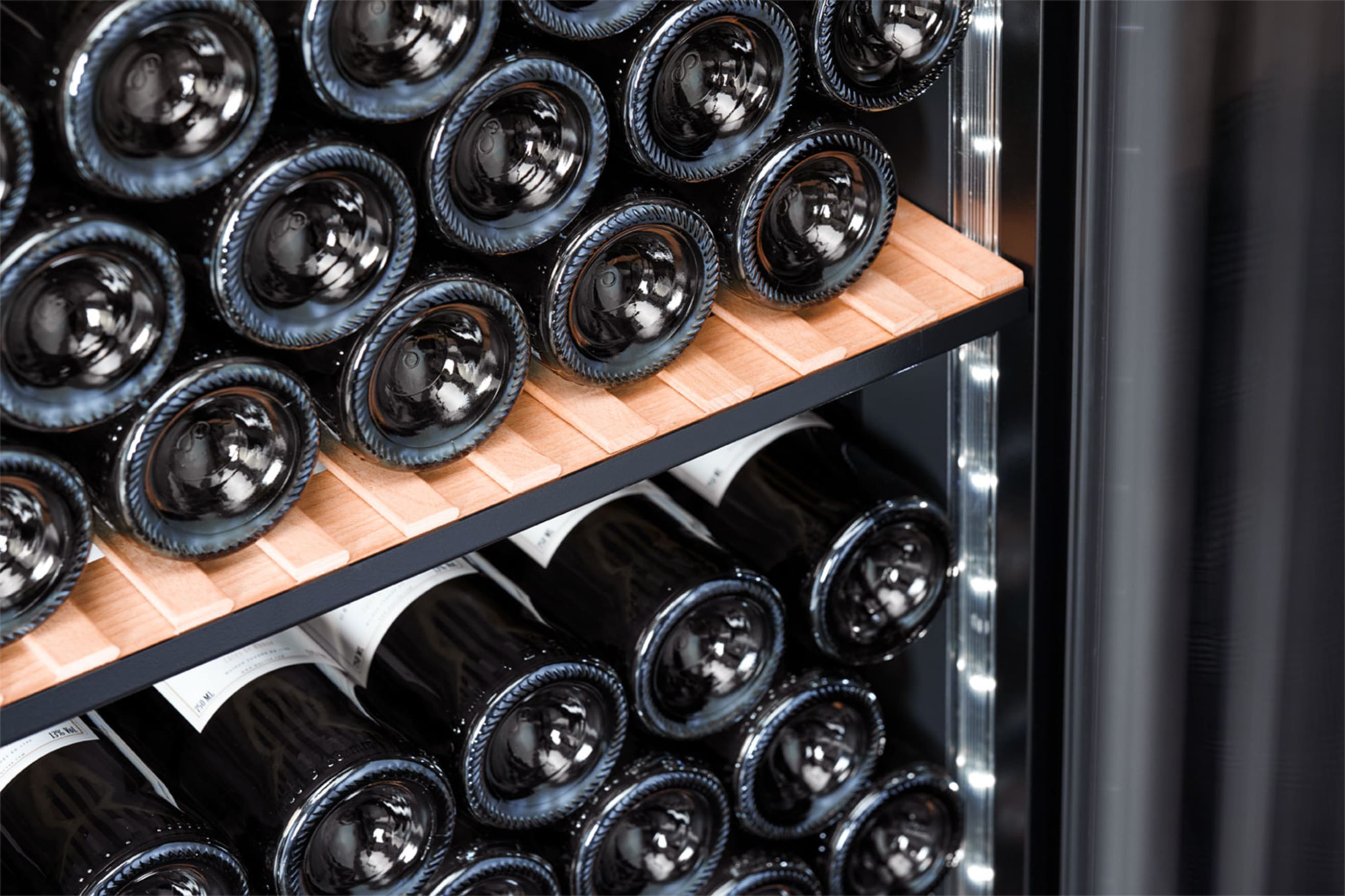 mQuvée - Velvet 220 Glass 273 Bottle Single Zone Wine Cabinet