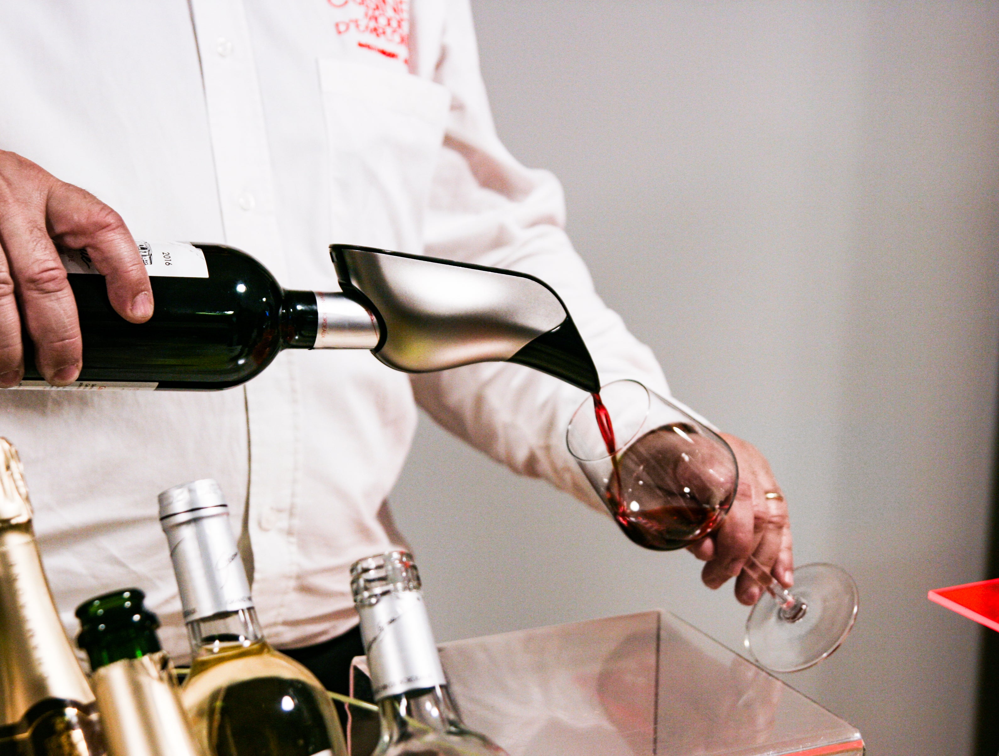 Aveine Smart Wine Aerator