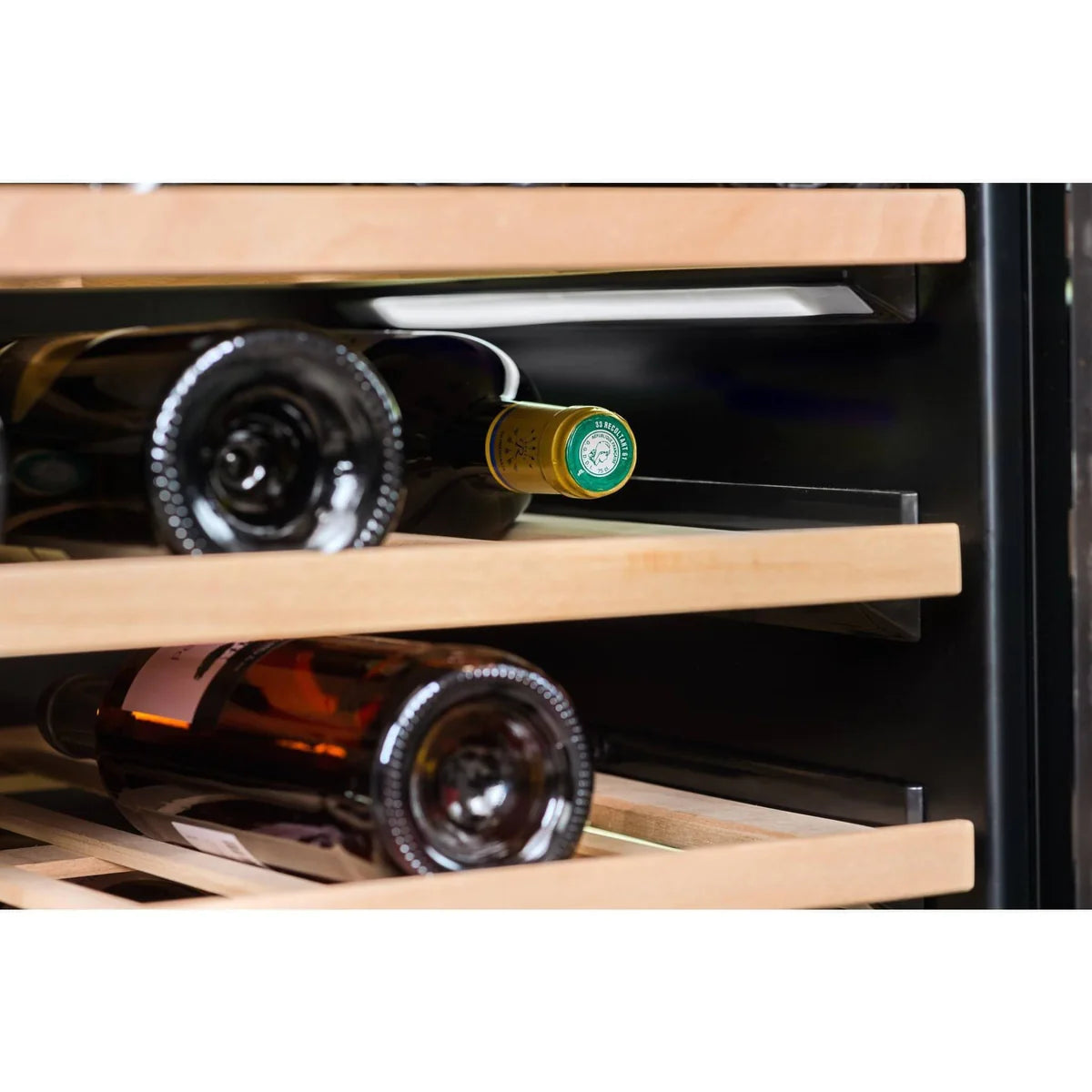 Avintage - 44 Bottle Single Zone Wine Fridge - AVU50S82