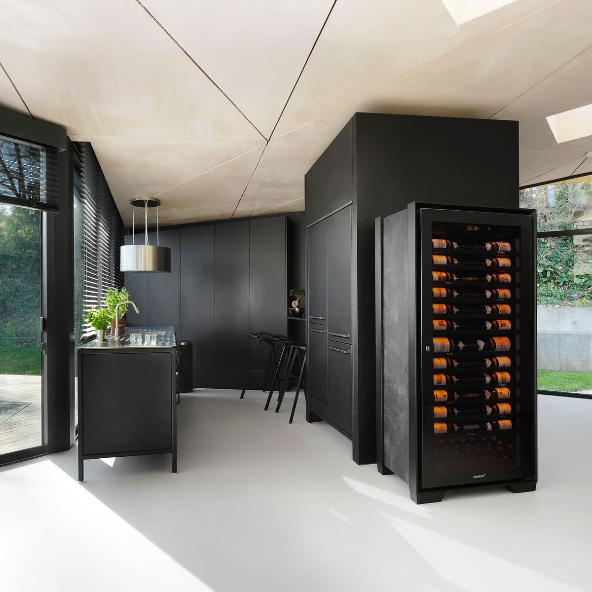Eurocave - Royale Wine Cabinet - V-ROYALE-L - 124 Bottle
