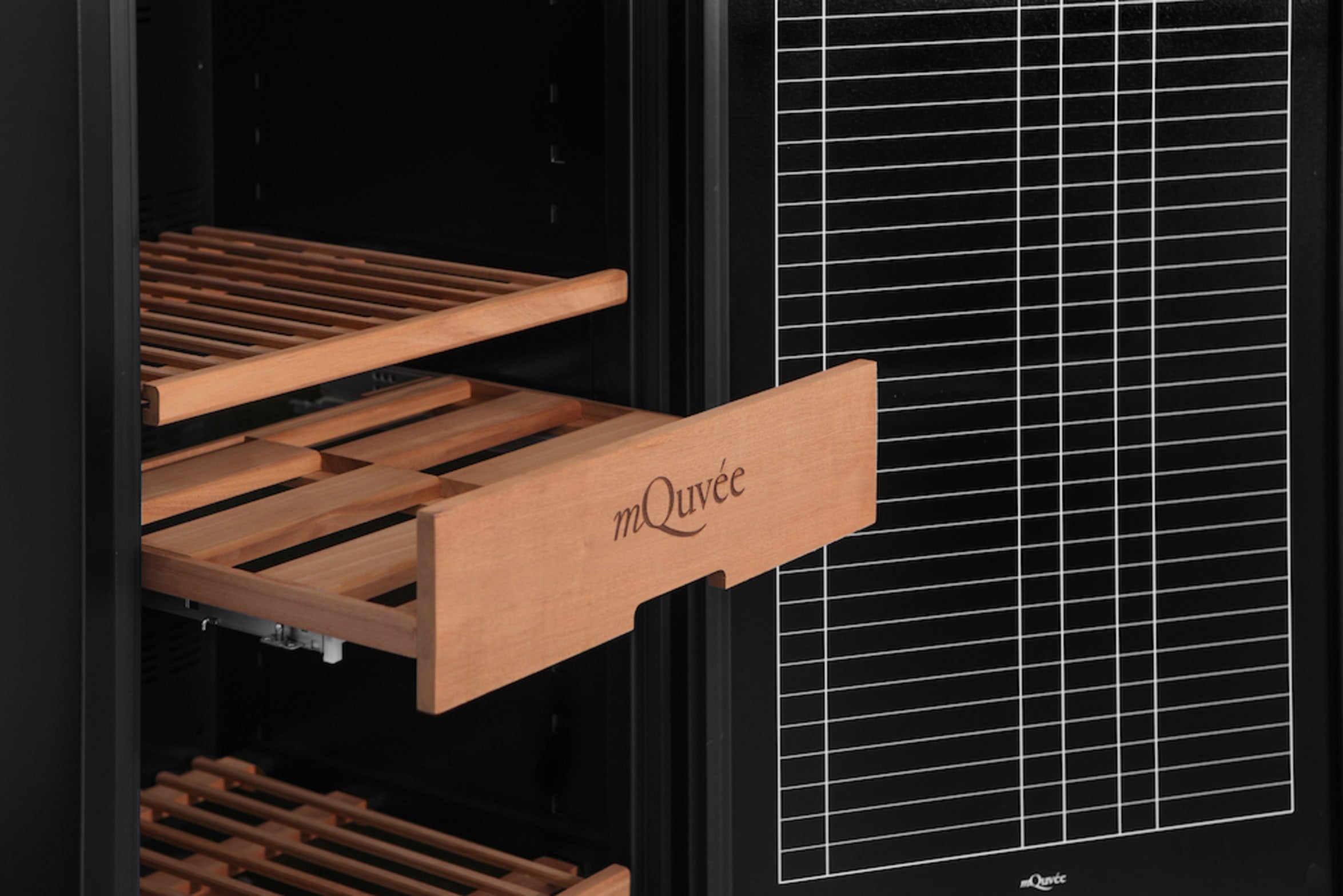 mQuvée - WineStore 1200 Wine Cabinet