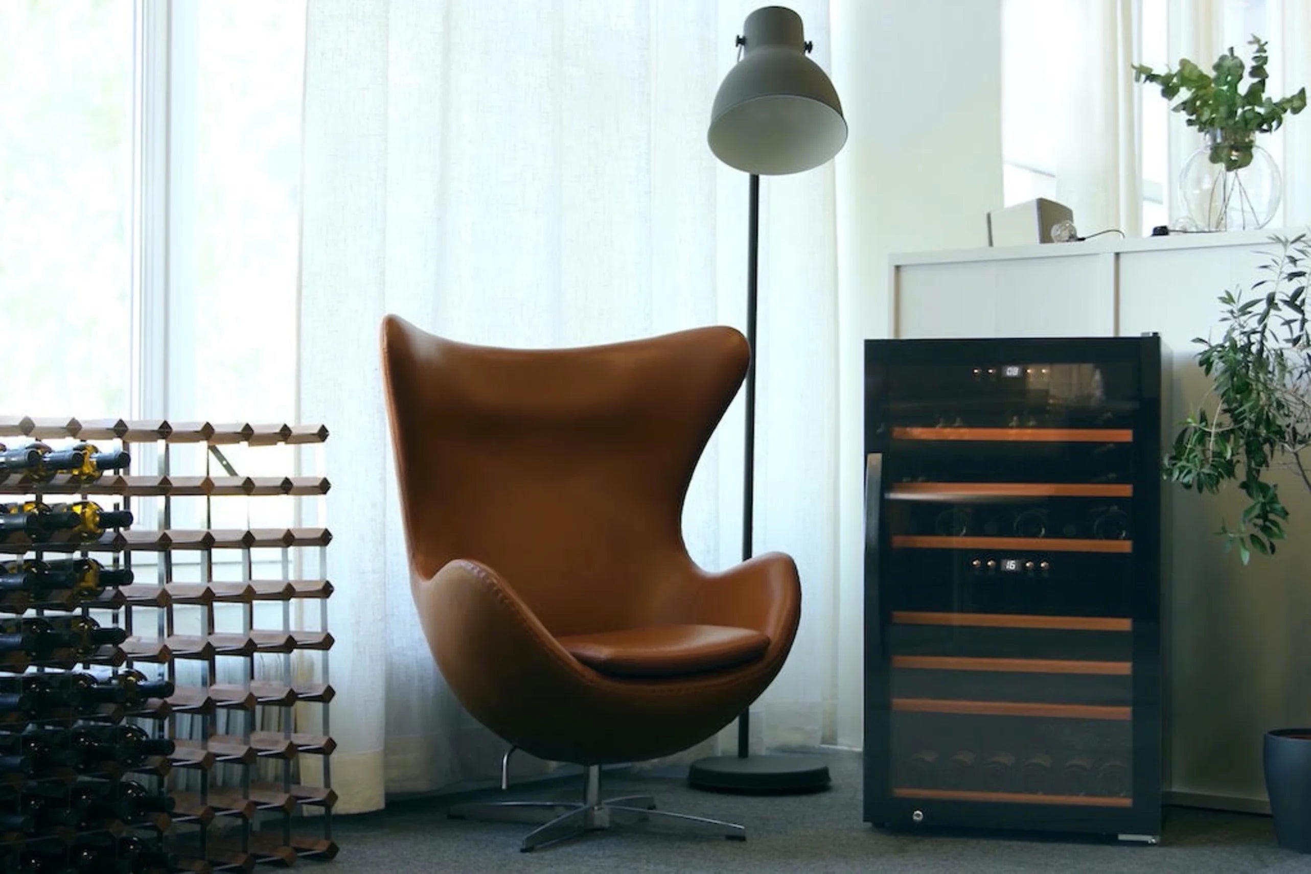 mQuvée - WineExpert 66 Black Dual Zone Wine Fridge